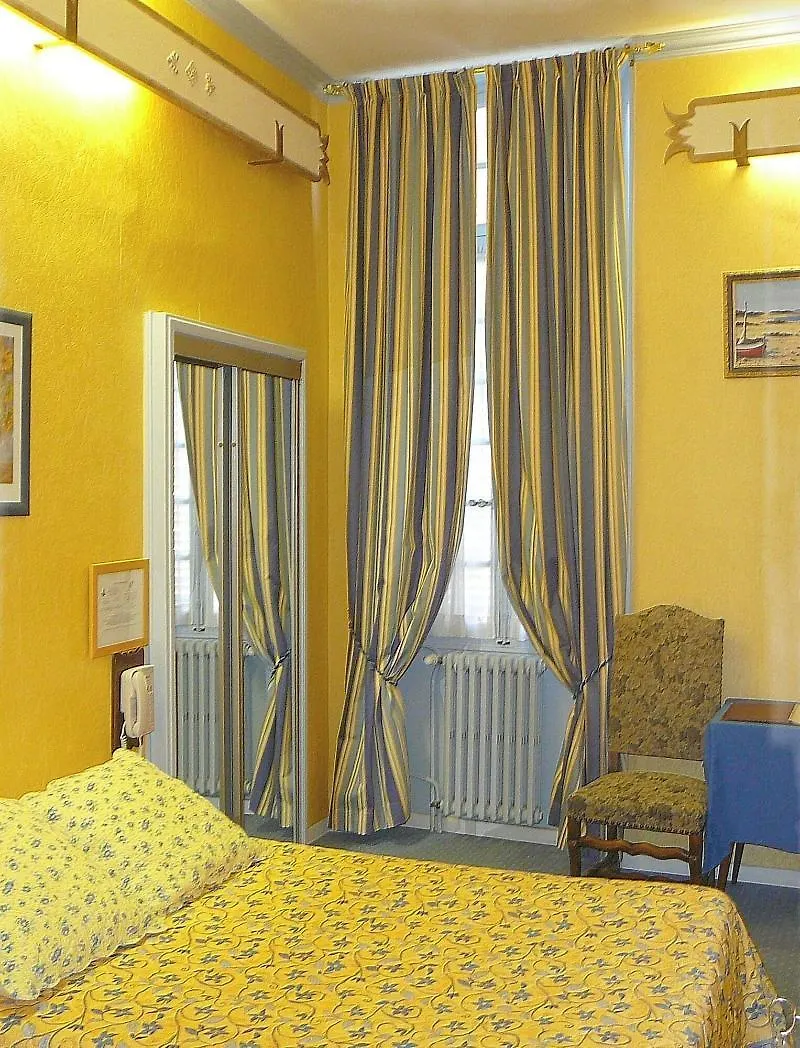 Hotel Du Fiacre Carpentras