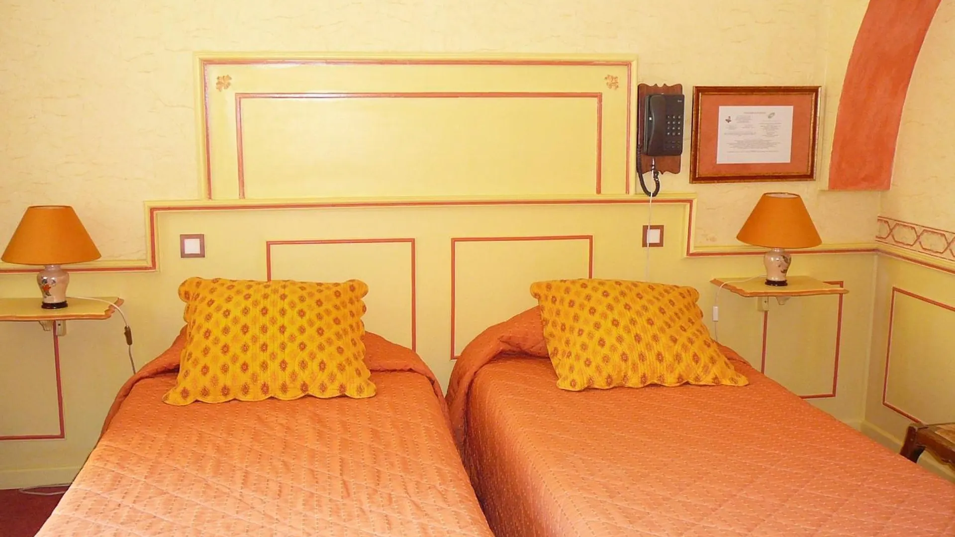 Hotel Du Fiacre Carpentras