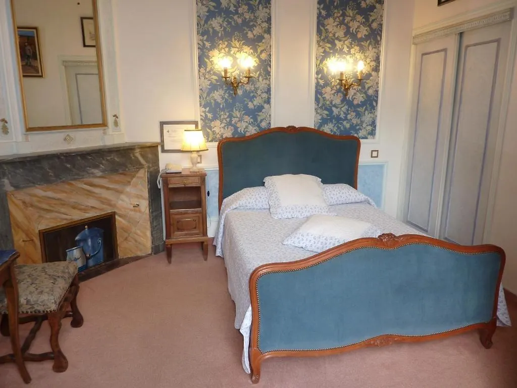 ***  Hotel Du Fiacre Carpentras France
