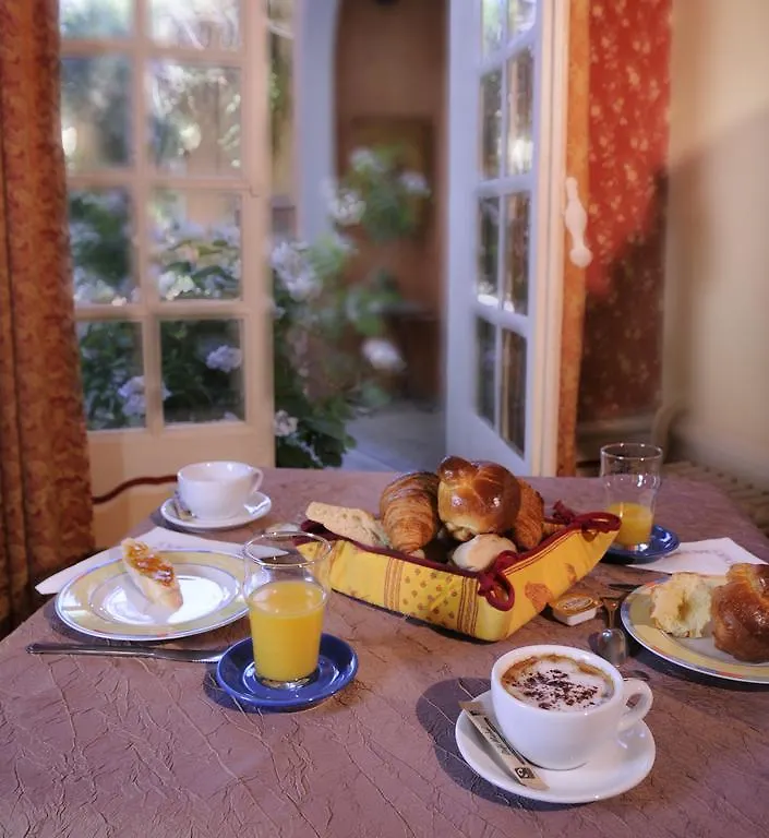 Hotel Du Fiacre Carpentras
