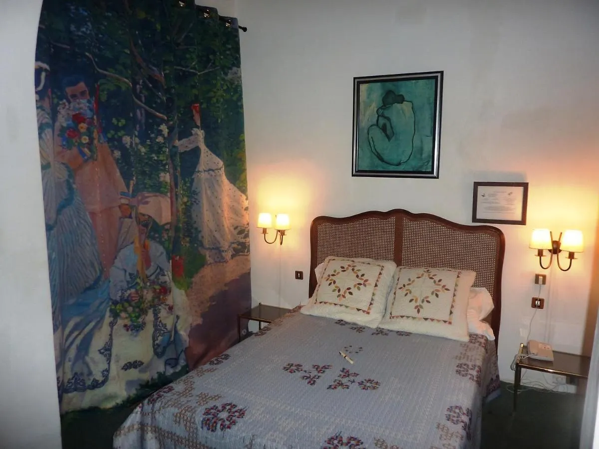 Hotel Du Fiacre Carpentras France