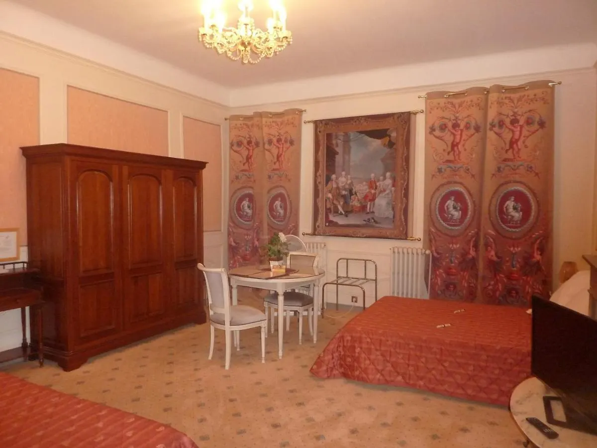 Hotel Du Fiacre Carpentras